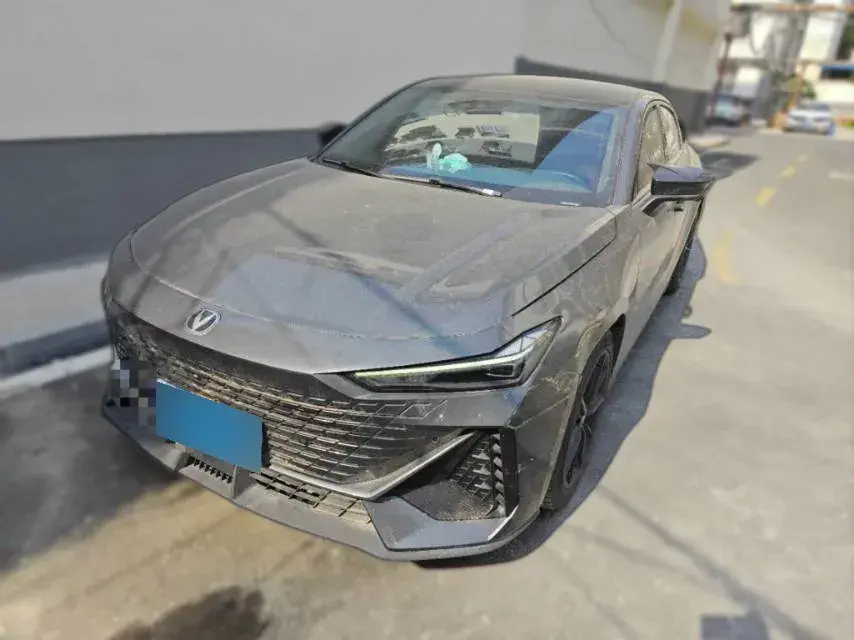 2022 ChangAn UNI-V 1.5T 188HP L4 7DCT