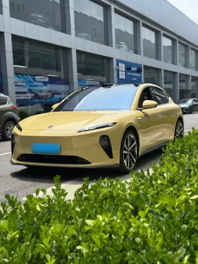 2022 NIO ET5 BEV 75KWH