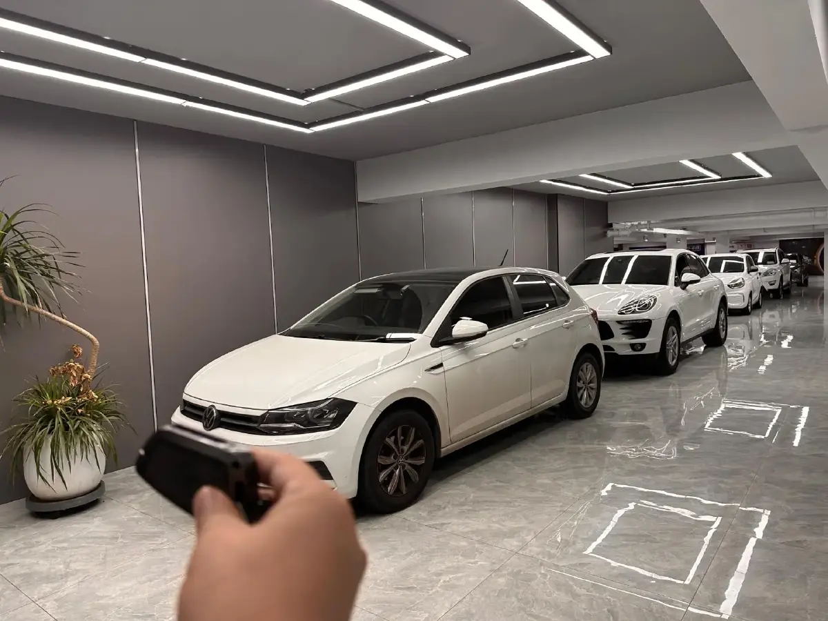 2021 Volkswagen Polo 1.5L 113HP L4 6AT