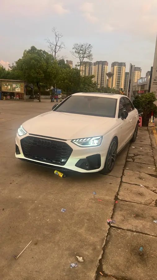 2023 Audi A4L 2.0T 190HP L4 7DCT