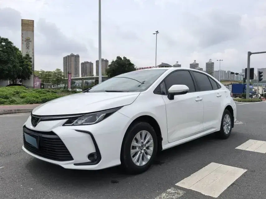2021 Toyota Corolla 1.2T 116HP L4 CVT