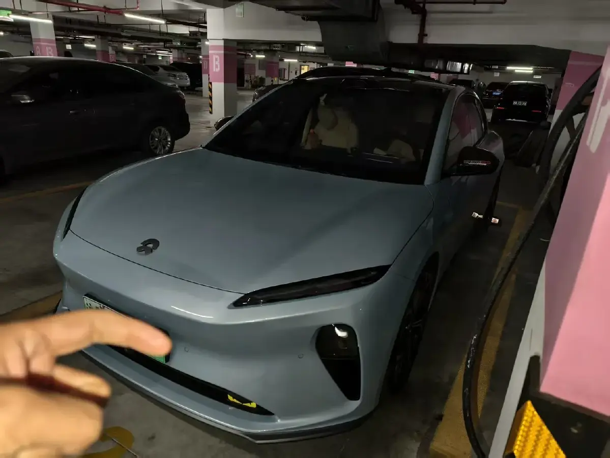 2022 NIO ET5 BEV 75KWH