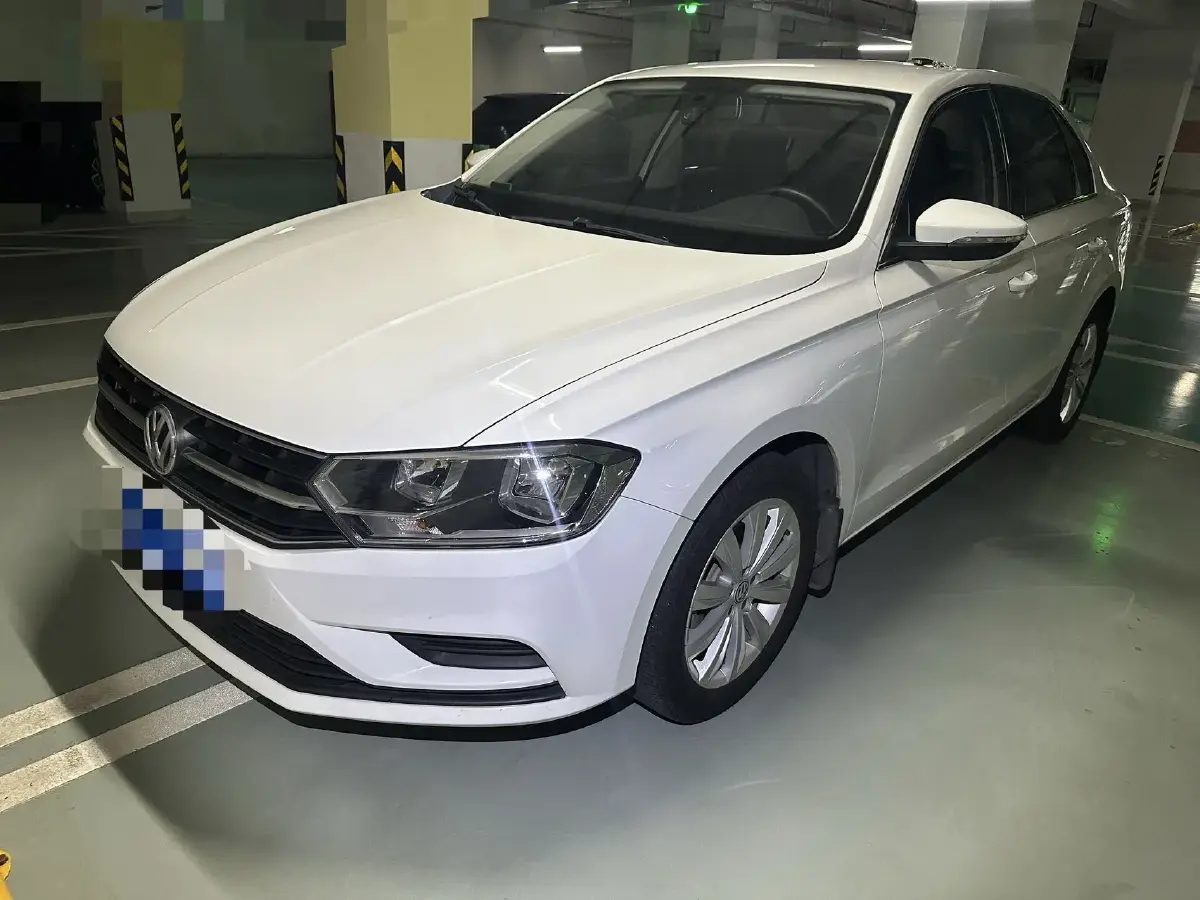 2019 Volkswagen Bora 1.5L 112HP L4 5MT