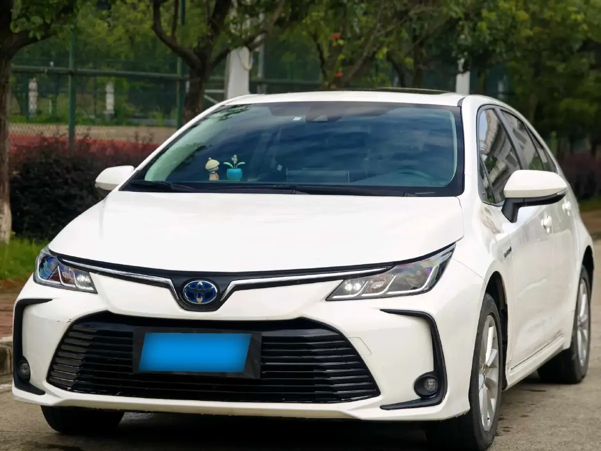 2021 Toyota Corolla 1.8L 98HP L4 E-CVT Hybrid