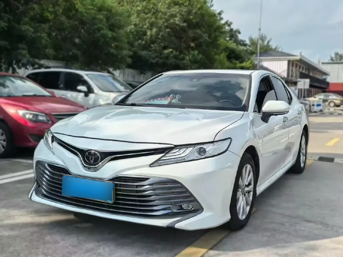 2018 Toyota Camry 2.0L 169HP L4 6AT