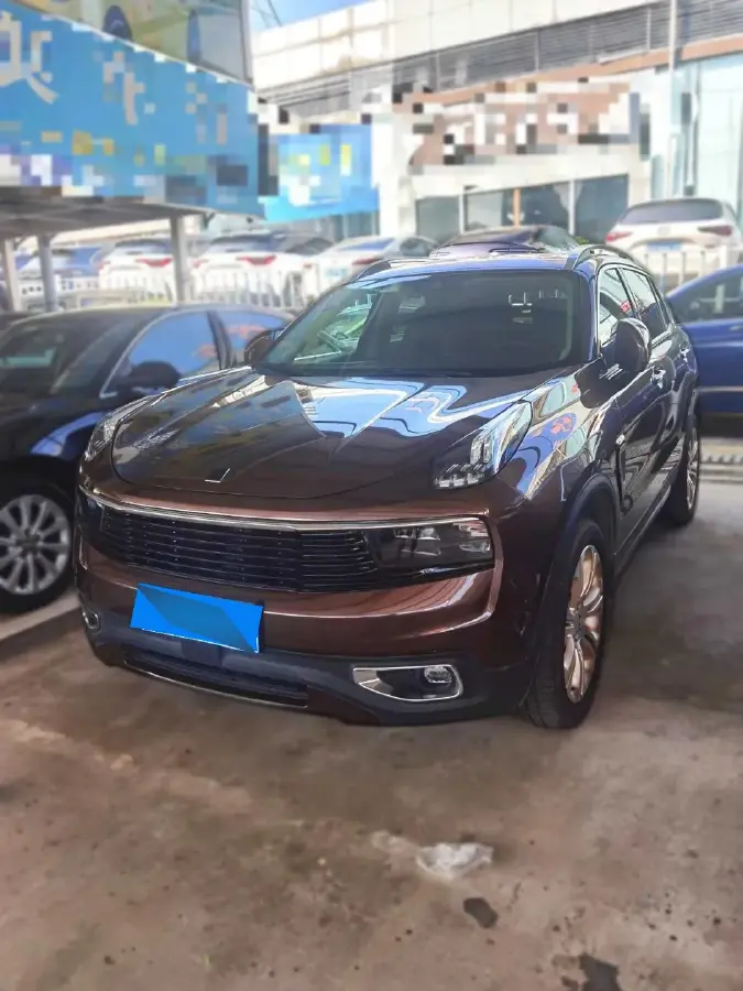 2017 LYNK&CO 01 2.0T 190HP L4 6AT