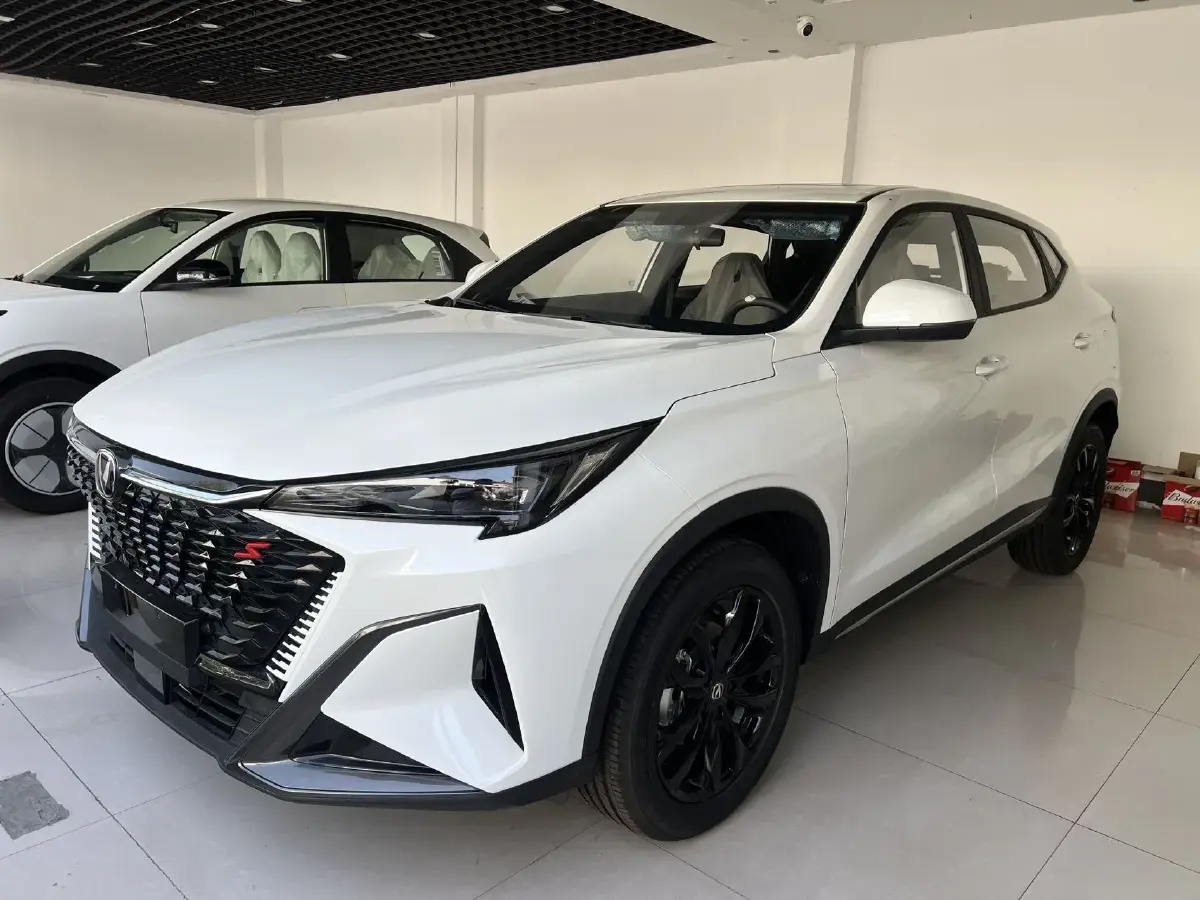 2025 ChangAn X5 PLUS 1.5T 188HP L4 7DCT