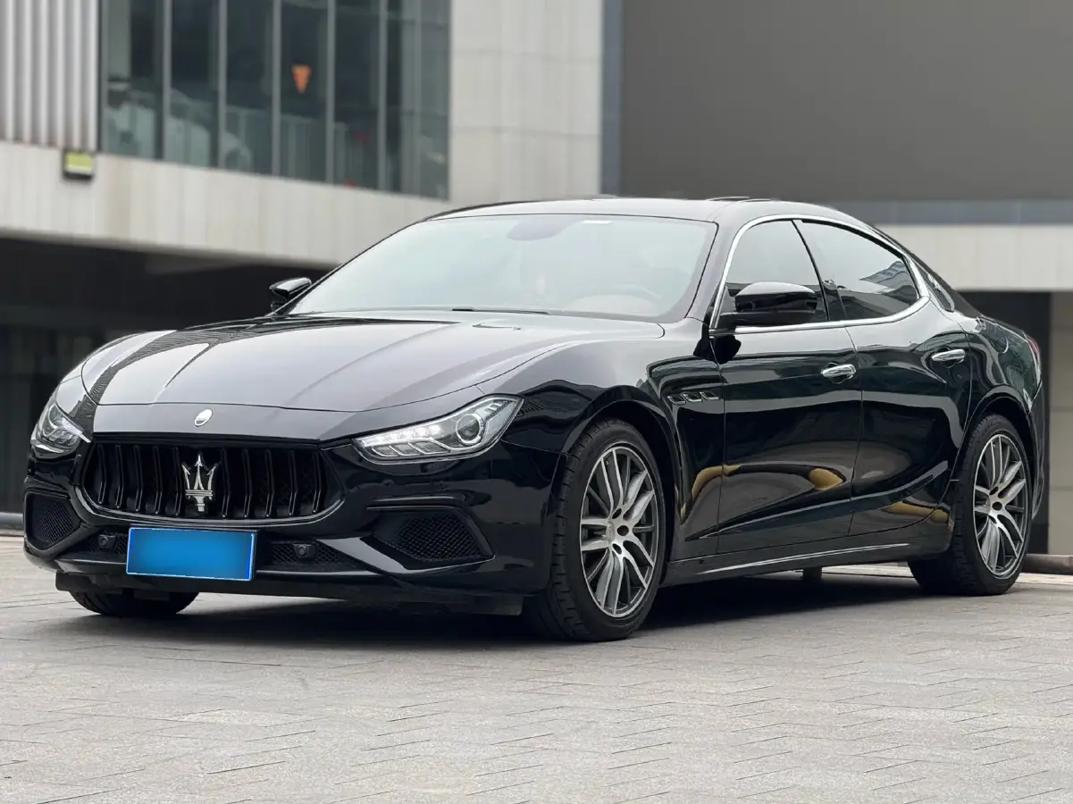 2018 Maserati Ghibli 3.0T 350HP V6 8AT