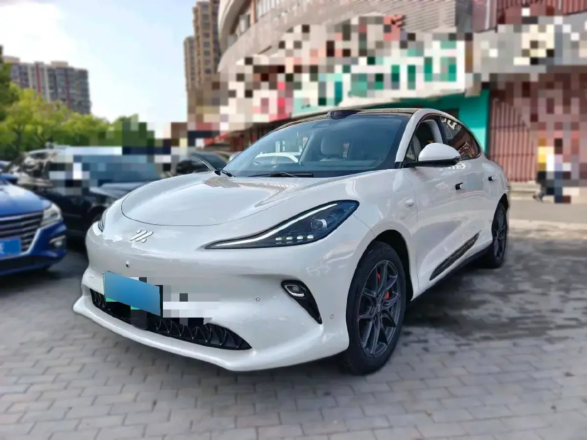 2025 IM LS6 BEV 75KWH