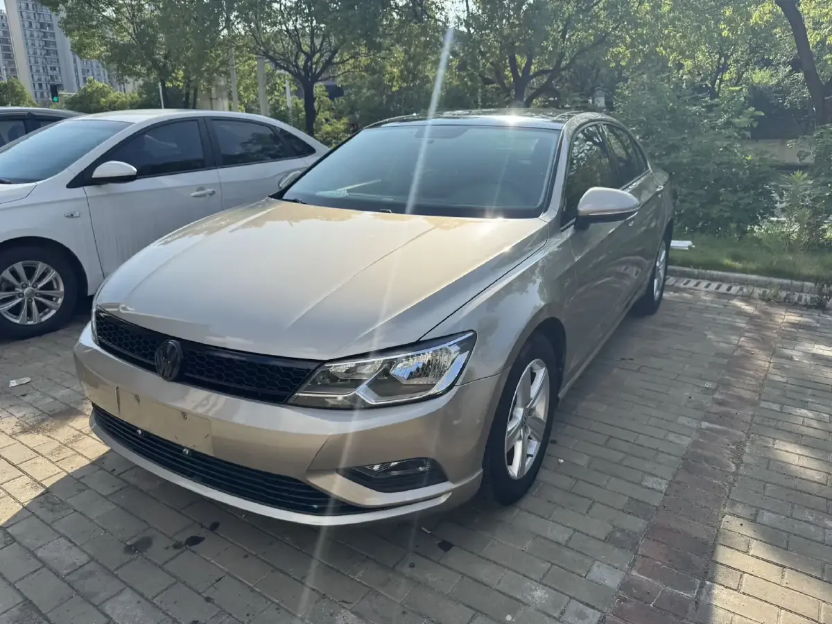 2017 Volkswagen Lamando 1.4T 131HP L4 7DCT