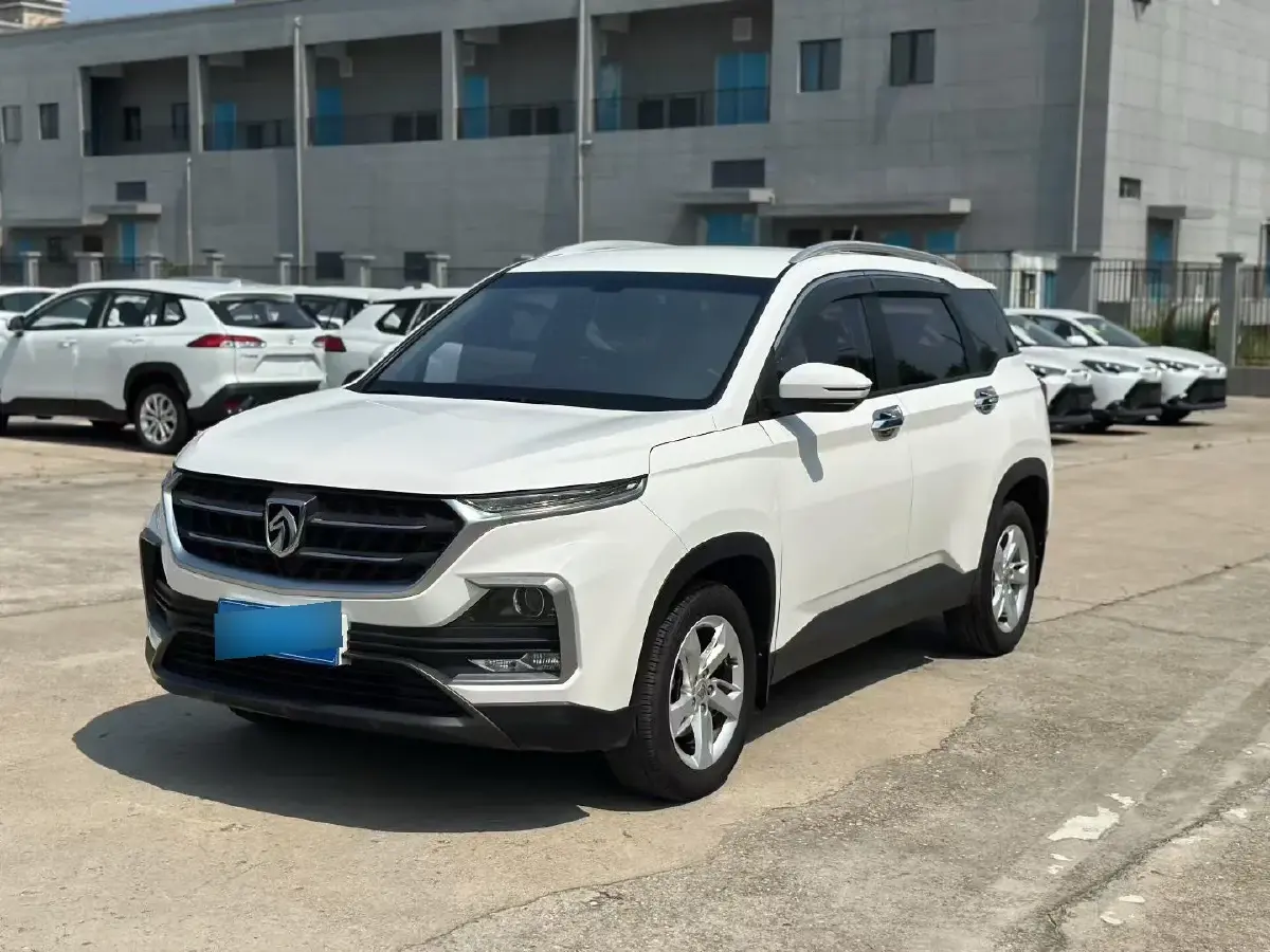 2018 BaoJun 530 1.5T 150HP L4 6MT