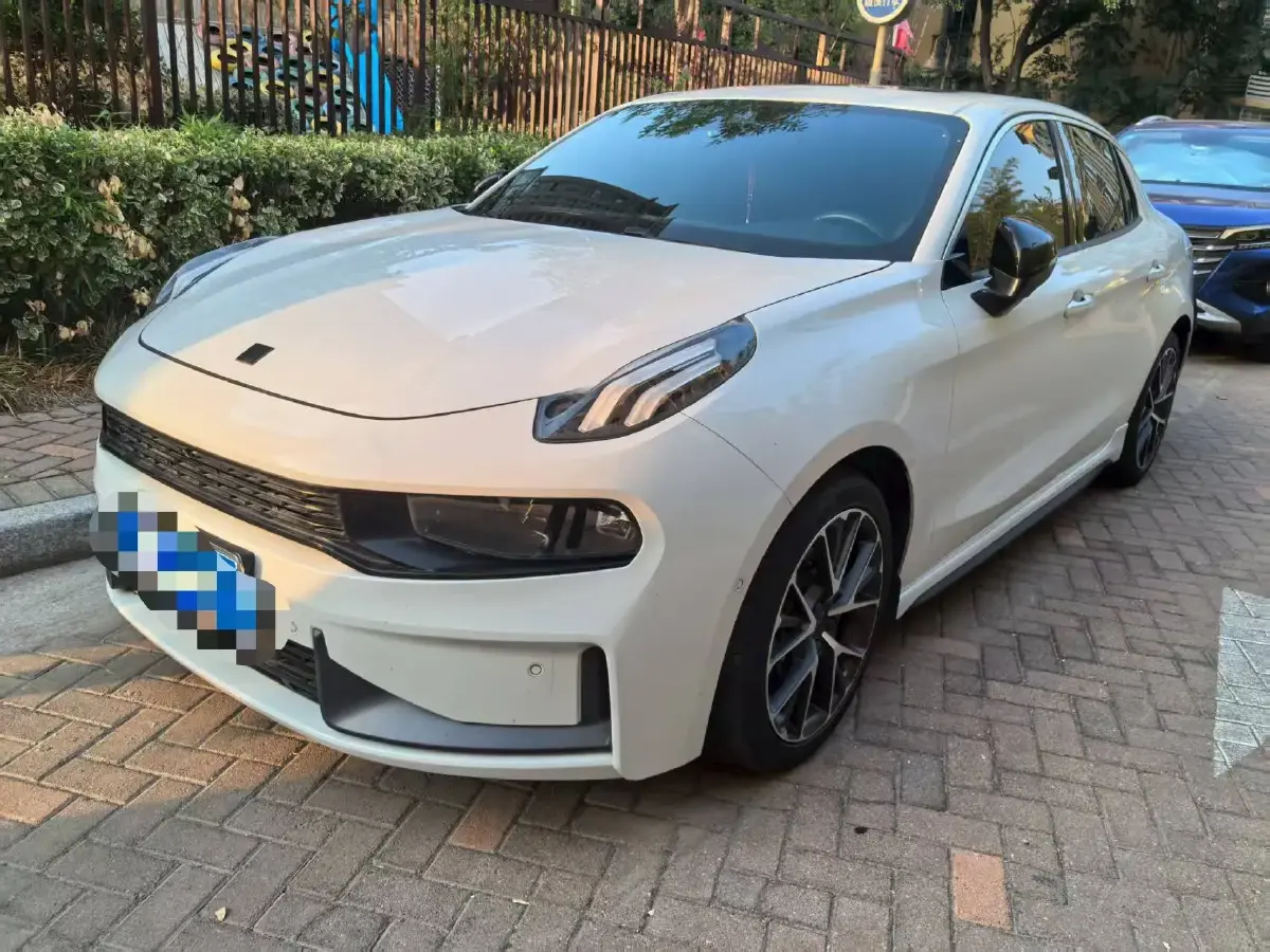 2019 LYNK&CO 03 2.0T 190HP L4 6AT