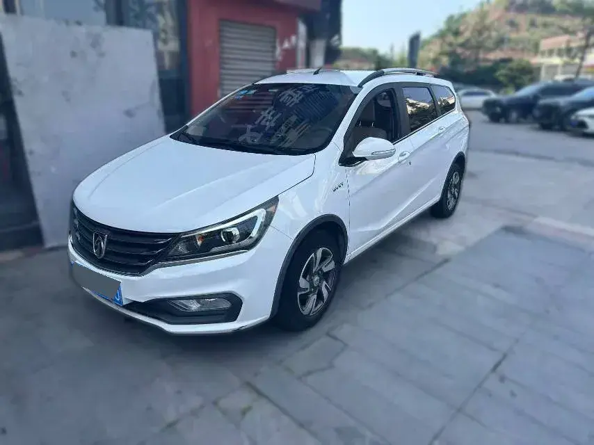 2019 BaoJun 730 1.5T 150HP L4 6MT