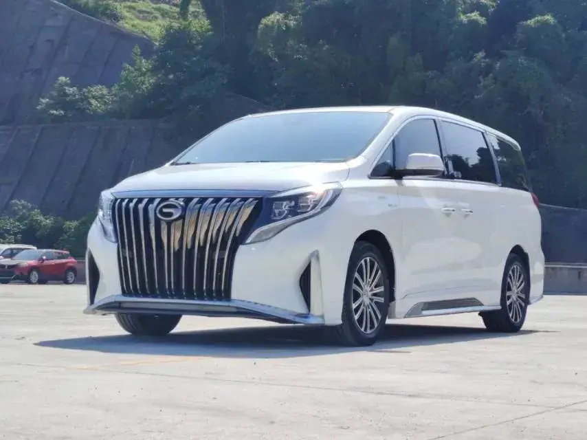 2021 GAC Trumpchi M8 2.0T 252HP L4 8AT