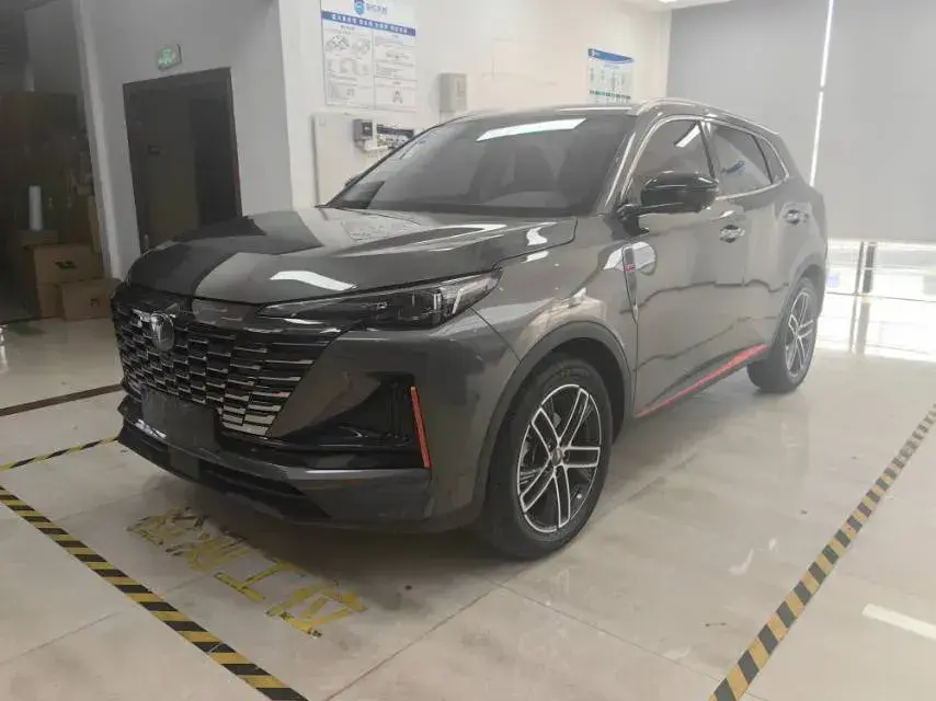 2022 ChangAn CS75 Plus 1.5T 188HP L4 8AT
