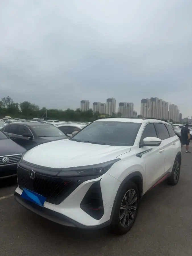 2022 ChangAn CS75 Plus 2.0T 233HP L4 8AT