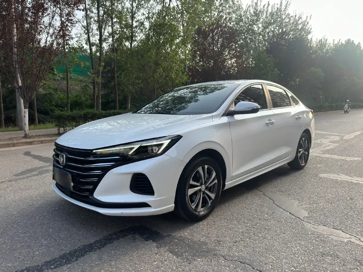 2022 ChangAn Eado 1.6L 128HP L4 5MT