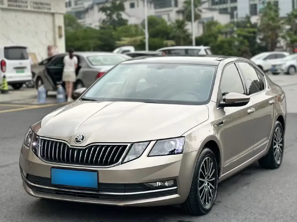 2019 Skoda Octavia 1.5L 116HP L4 6AT