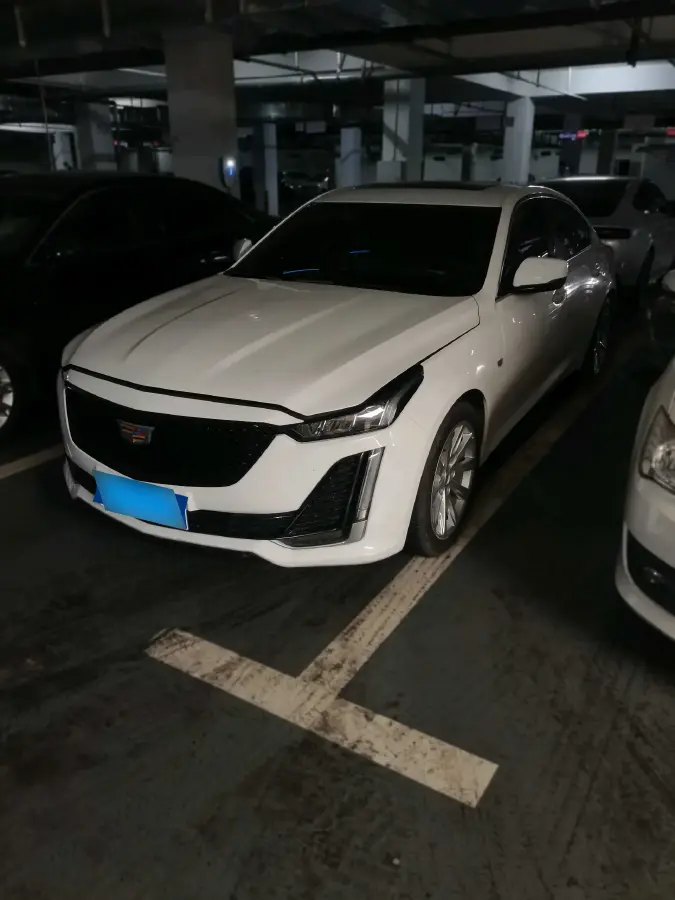 2021 Cadillac CT5 2.0T 237HP L4 10AT