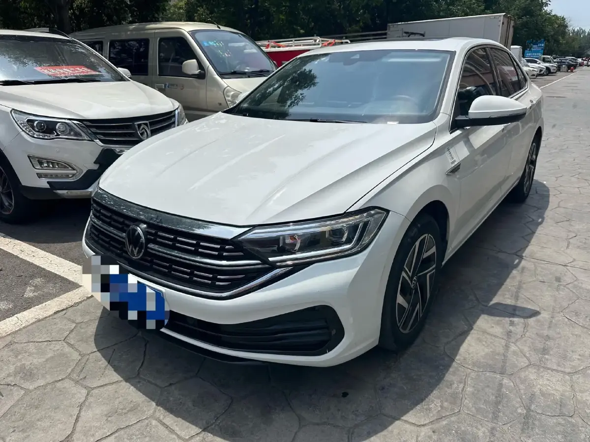 2023 Volkswagen Sagitar 1.5T 160HP L4 7DCT