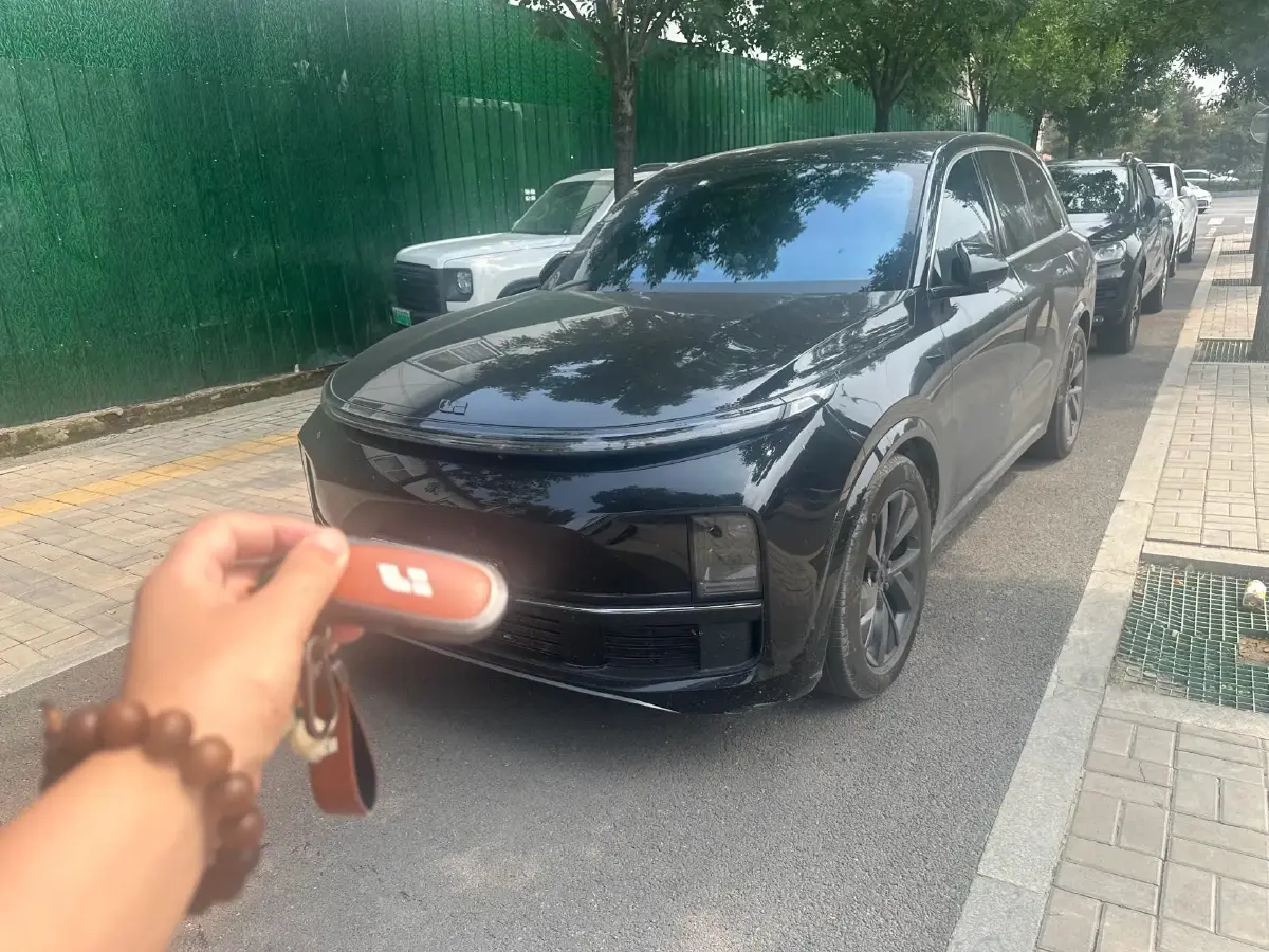 2023 Li L8 Range Extended 154HP REEV 40.9KWH