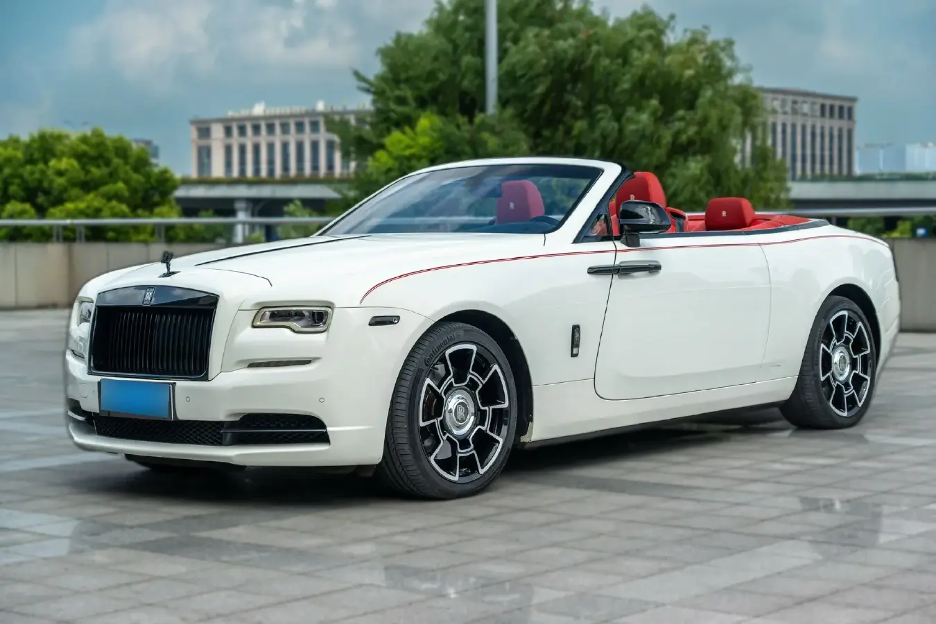 2018 Rolls-Royce Dawn 6.6T 571HP V12 8AT