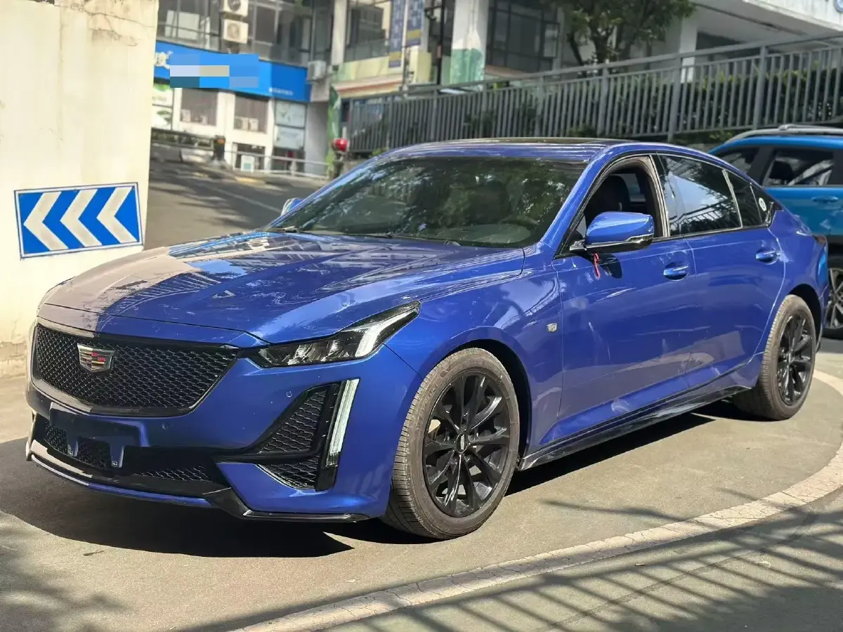 2021 Cadillac CT5 2.0T 237HP L4 10AT