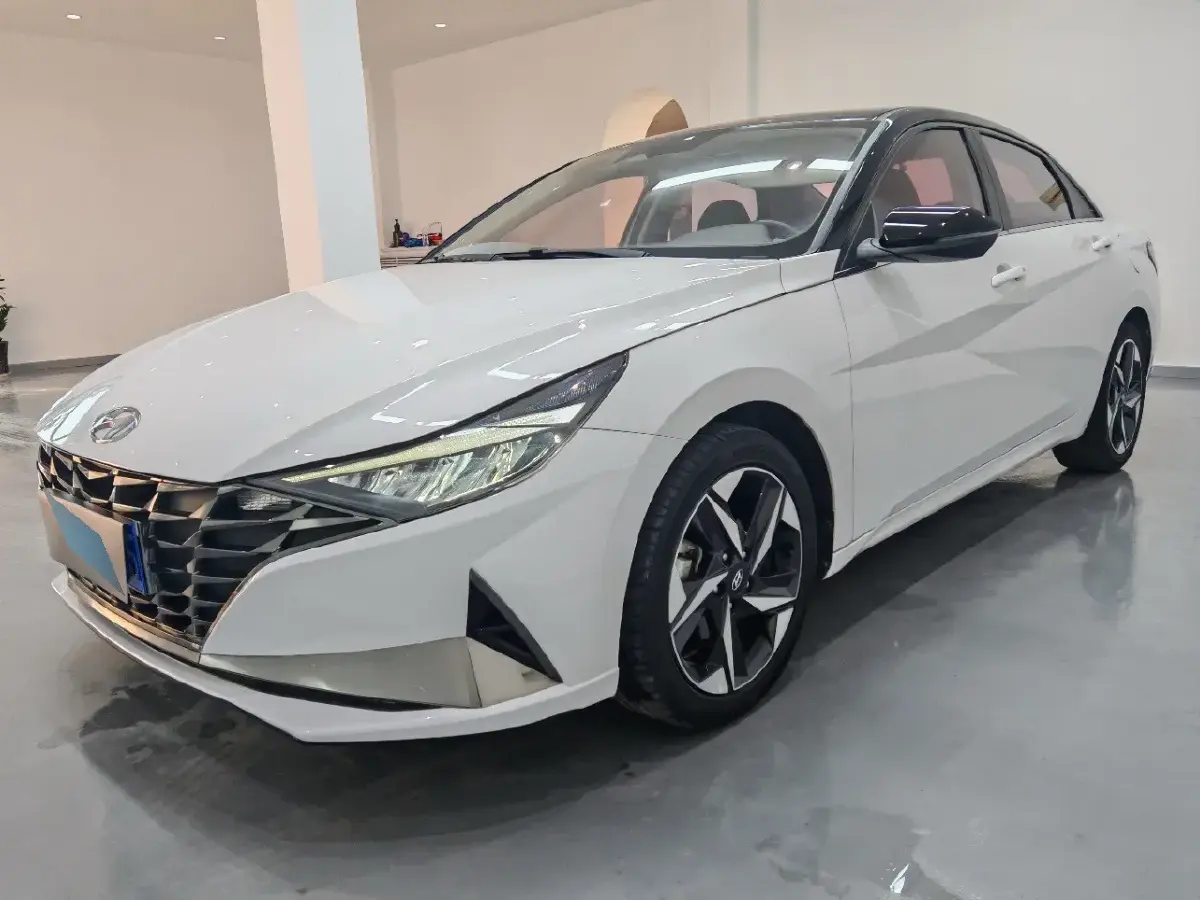 2021 Hyundai Elantra 1.5L 115HP L4 CVT