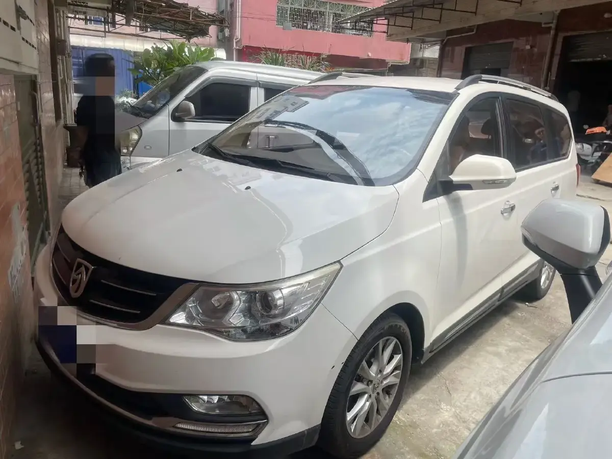 2016 BaoJun 730 1.5T 150HP L4 6MT