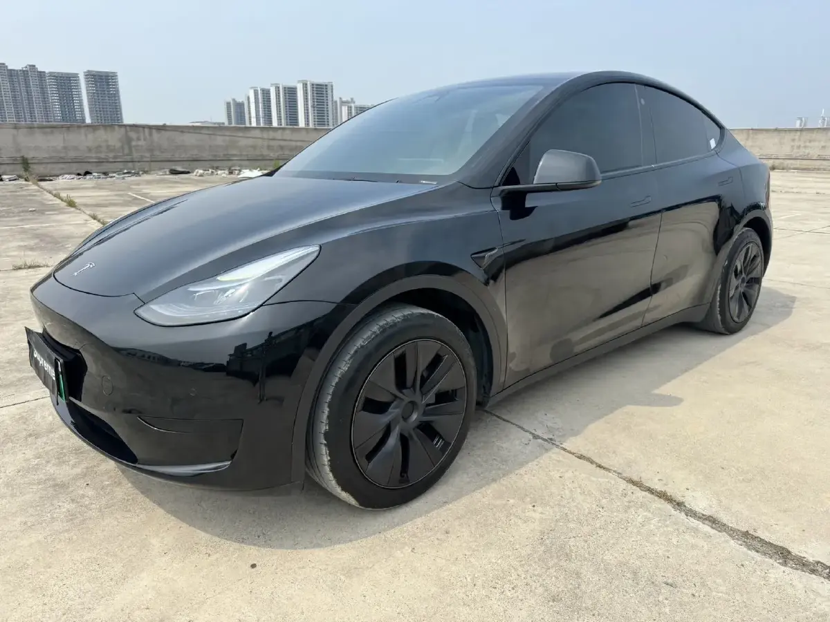 2023 Tesla Model Y BEV 60KWH