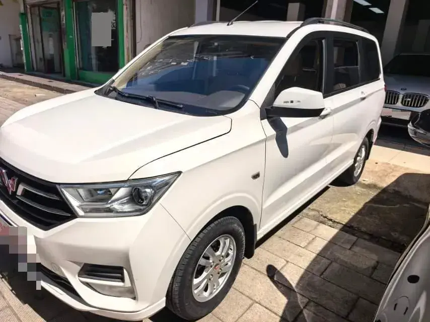 2021 WuLing HongGuang 1.5L 99HP L4 6MT