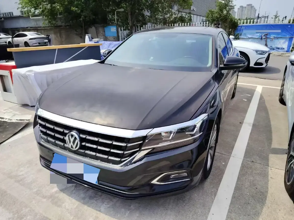 2019 Volkswagen Passat 2.0T 186HP L4 7DCT