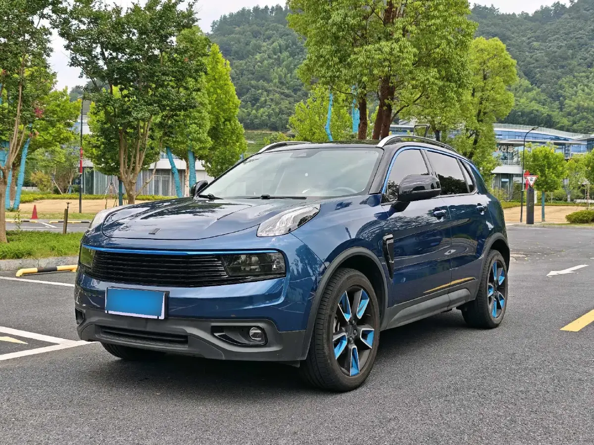 2018 LYNK&CO 01 2.0T 190HP L4 6AT