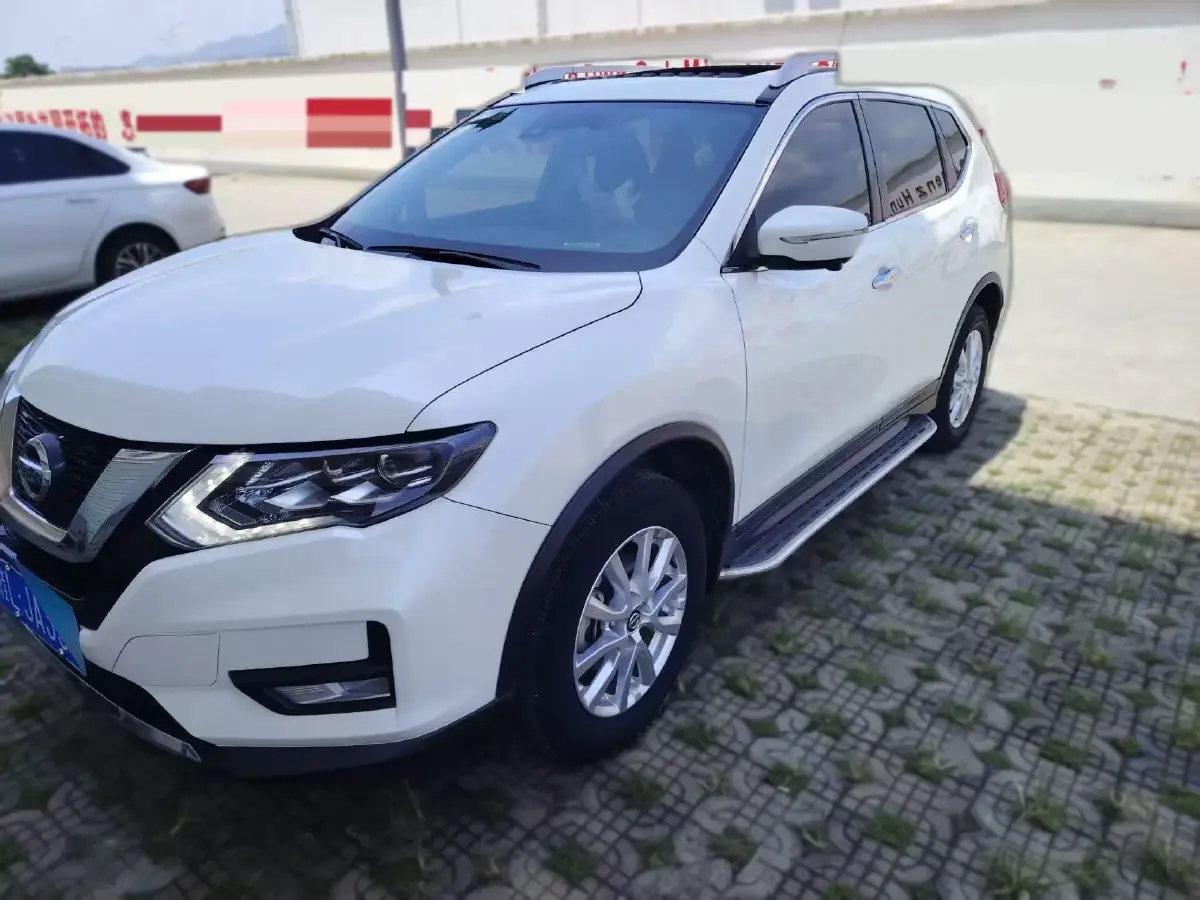 2020 Nissan X-Trail 2.0L 154HP L4 CVT