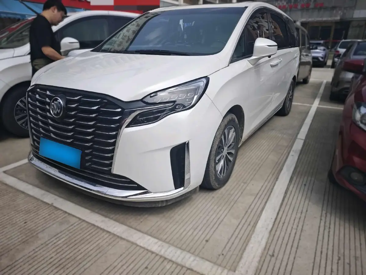 2023 Buick GL8 2.0T 237HP L4 9AT