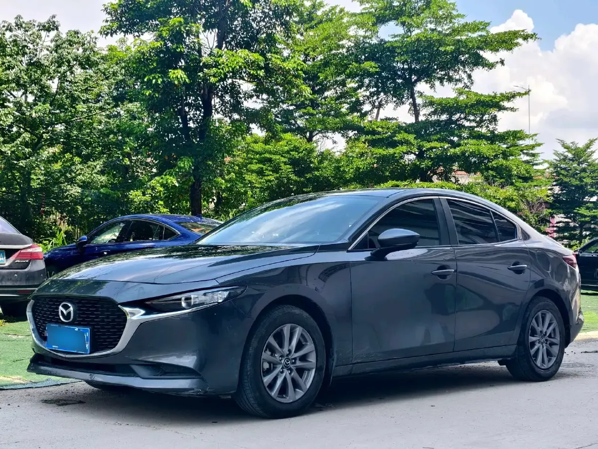 2021 Mazda 3 Axela 2.0L 158HP L4 6AT