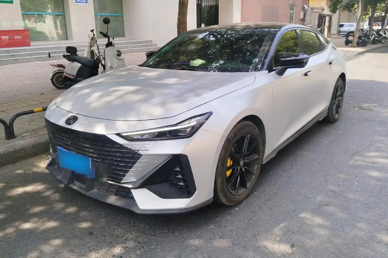 2023 ChangAn UNI-V 1.5T 188HP L4 7DCT