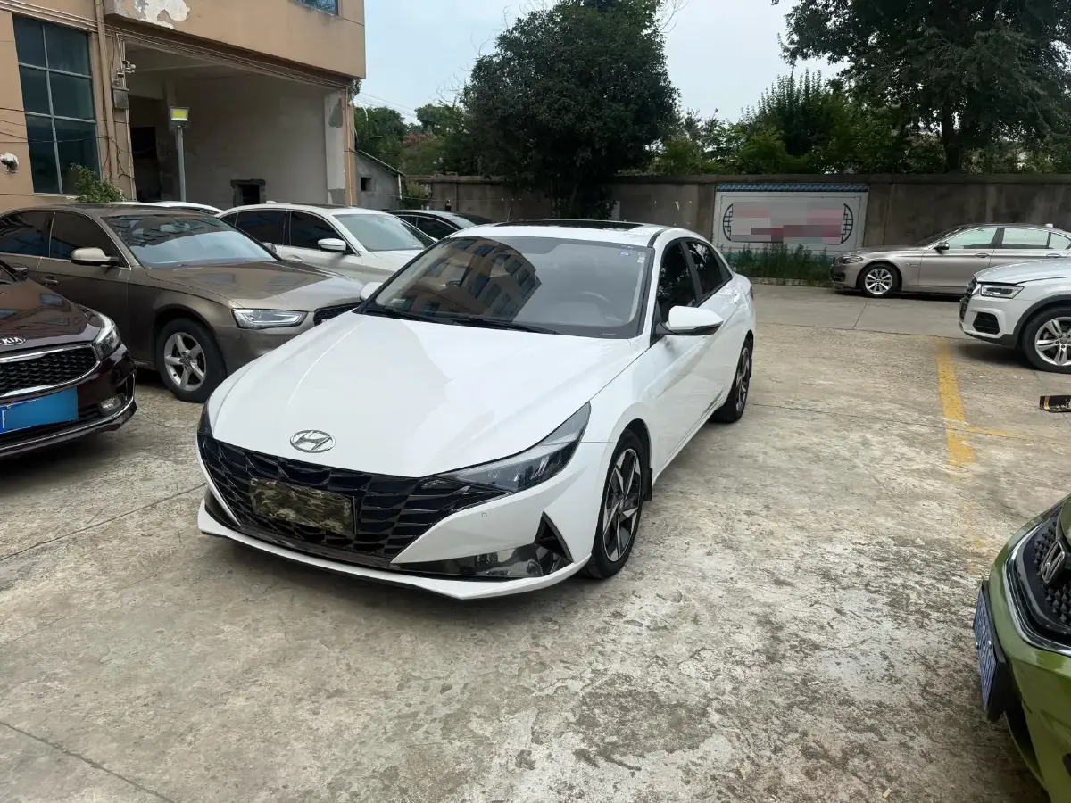 2021 Hyundai Elantra 1.5L 115HP L4 CVT