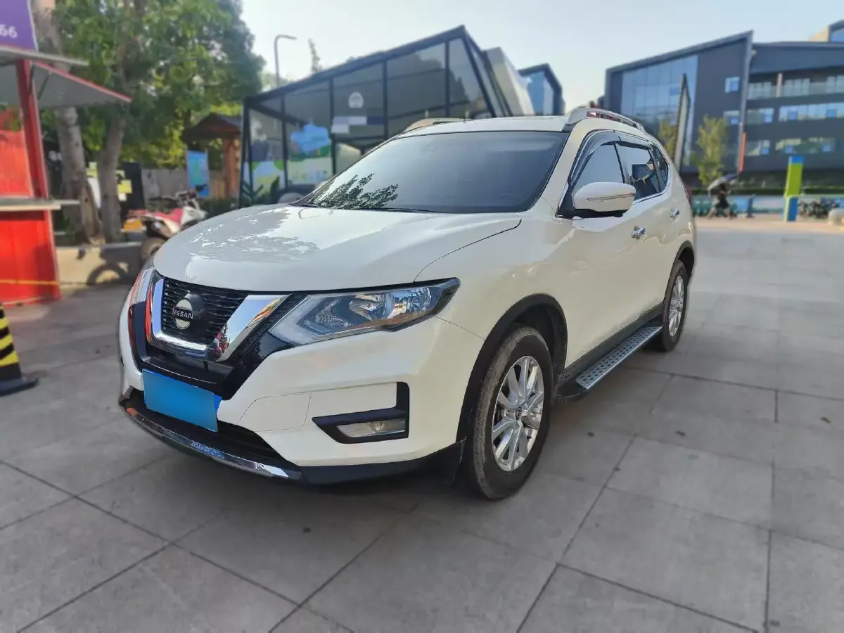 2021 Nissan X-Trail 2.0L 151HP L4 CVT