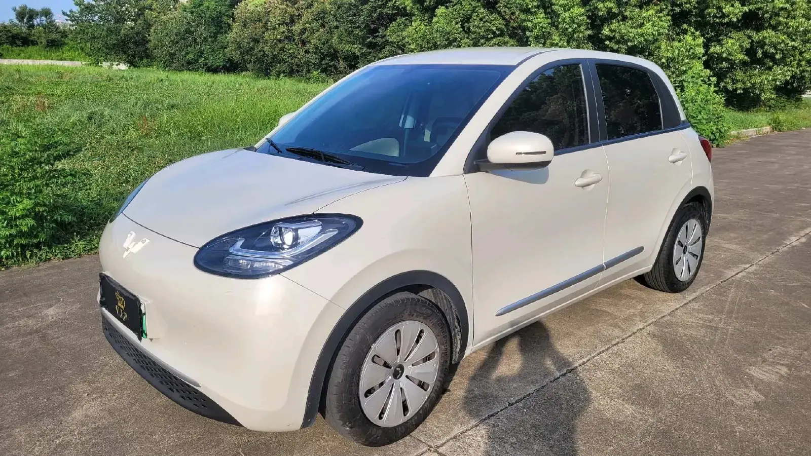 2023 WuLing BinGuo BEV 17.3KWH