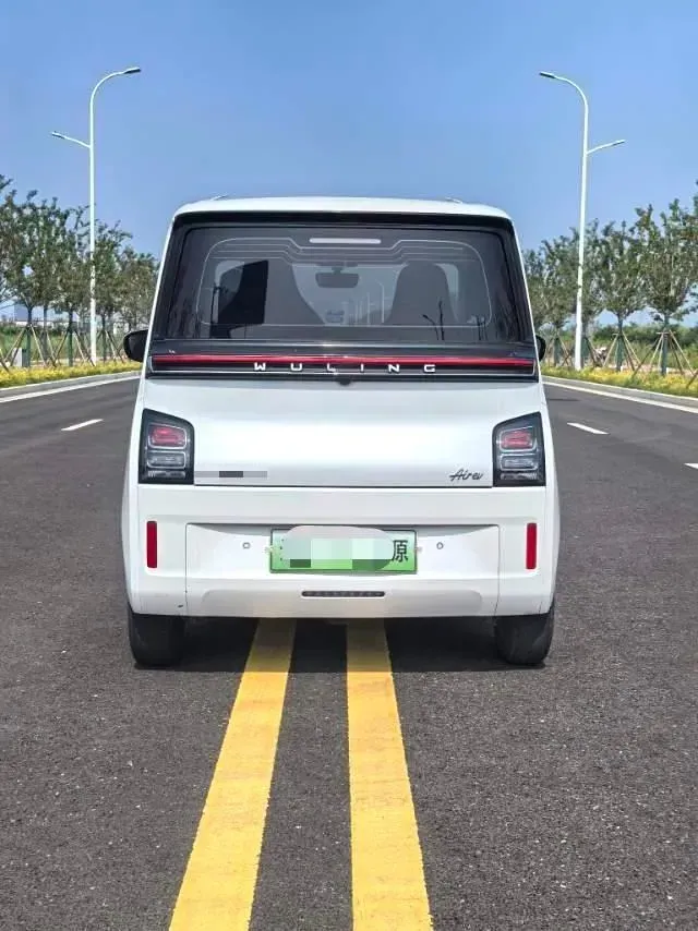 2023 WuLing Air ev BEV 28.4KWH,autocango,china used car exporter,china ev exporter,chinese used car exporter,chinese used ev exporter