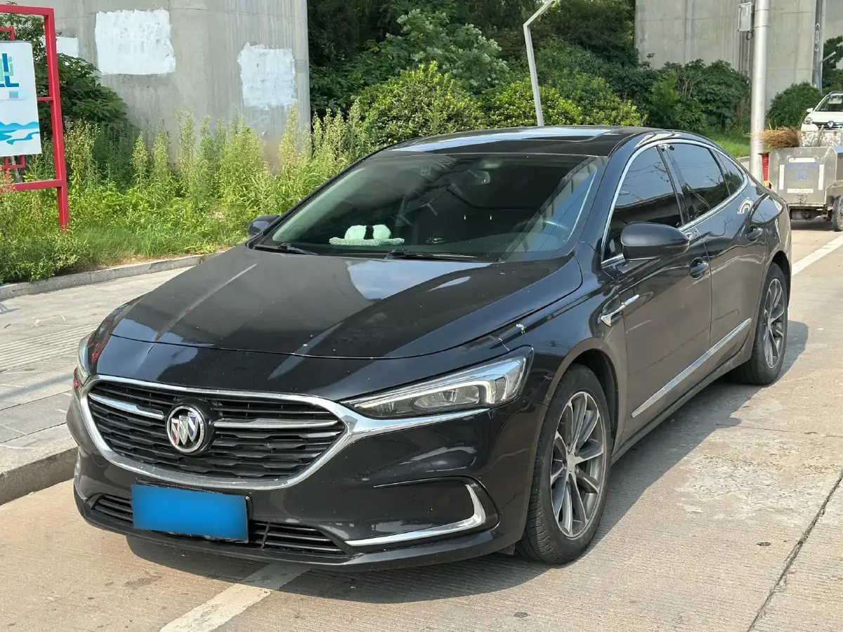 2022 Buick Larcosse 2.0T 237HP L4 9AT