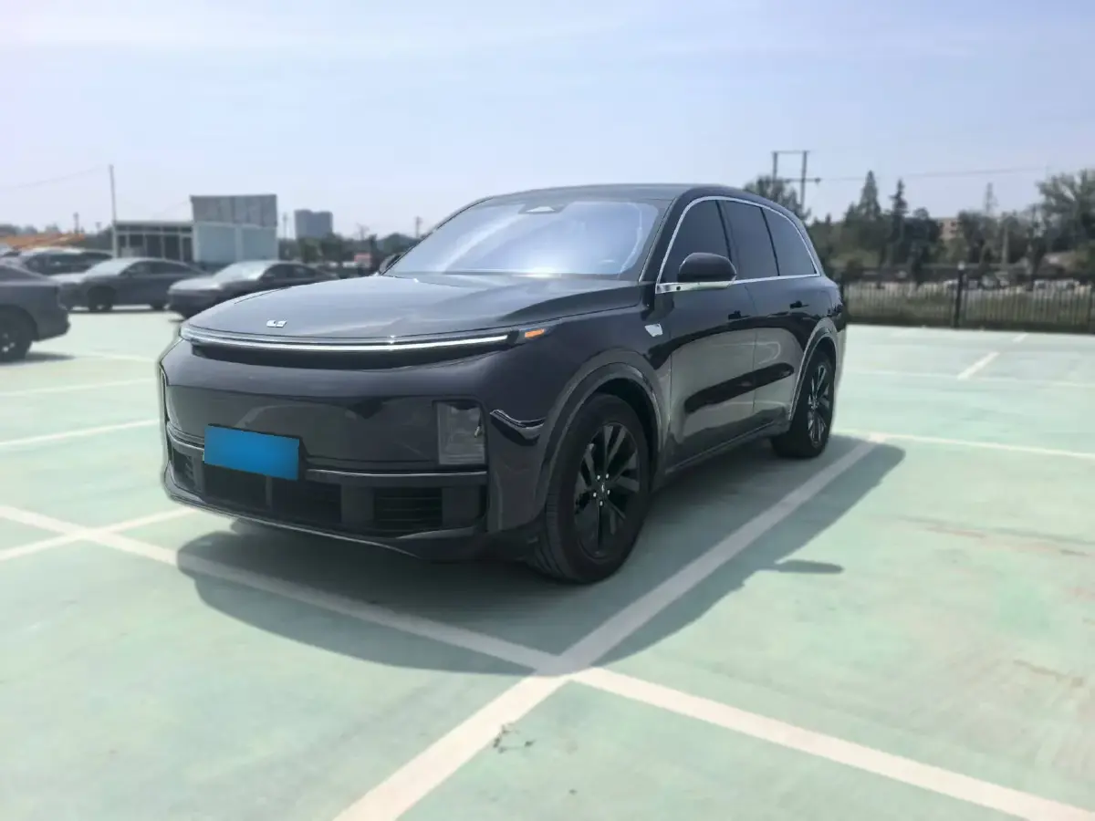 2023 Li L8 Range Extended 154HP REEV 40.9KWH