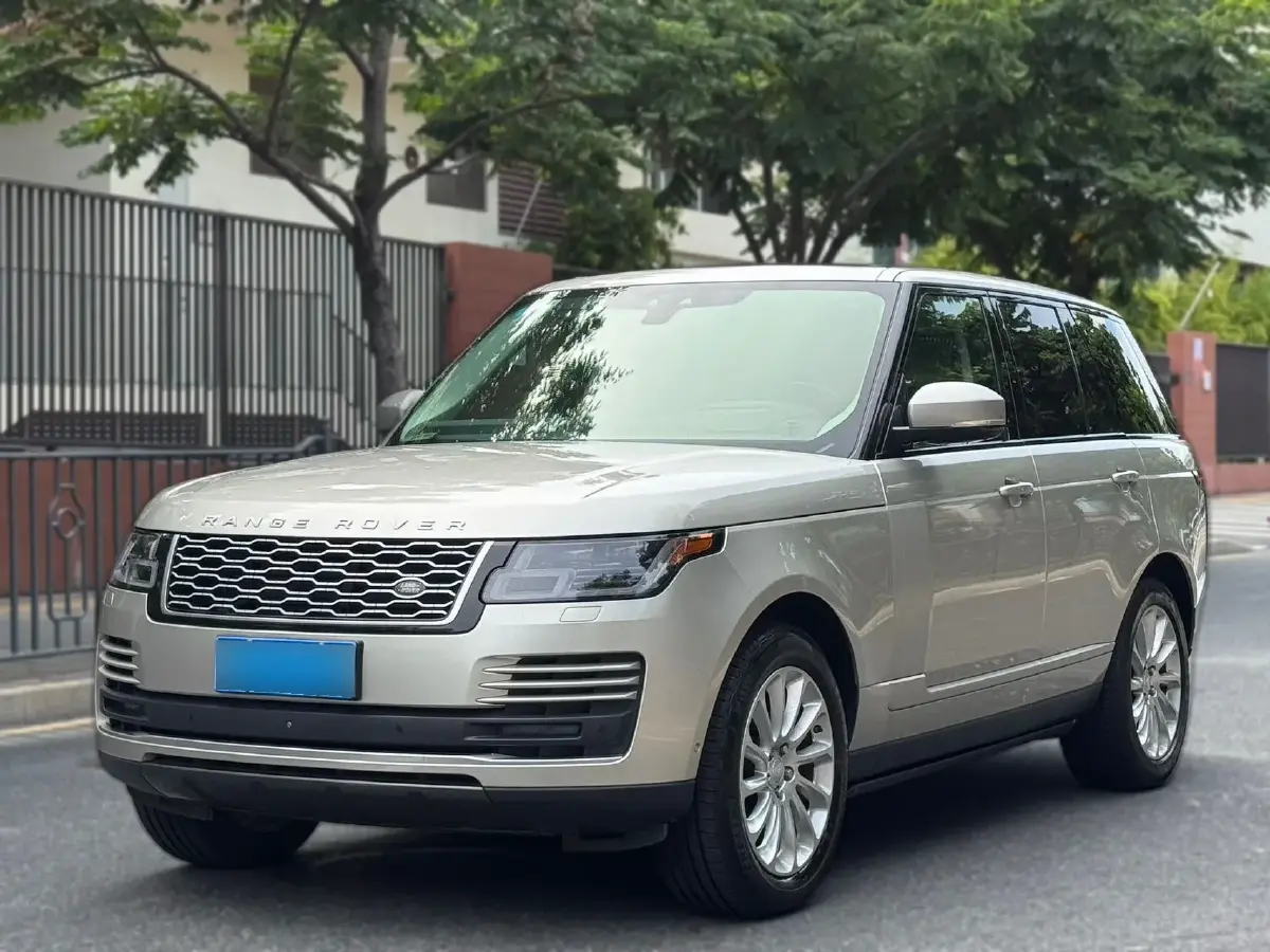 2018 Land Rover Range Rover Evoque 2.0T 241HP L4 9AT