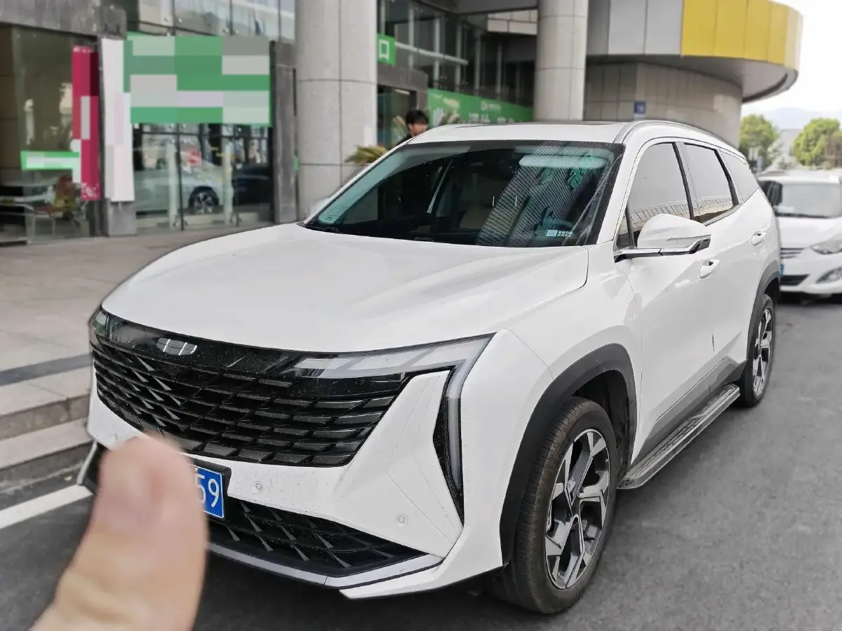 2023 Geely StarRay 1.5T 181HP L4 7DCT