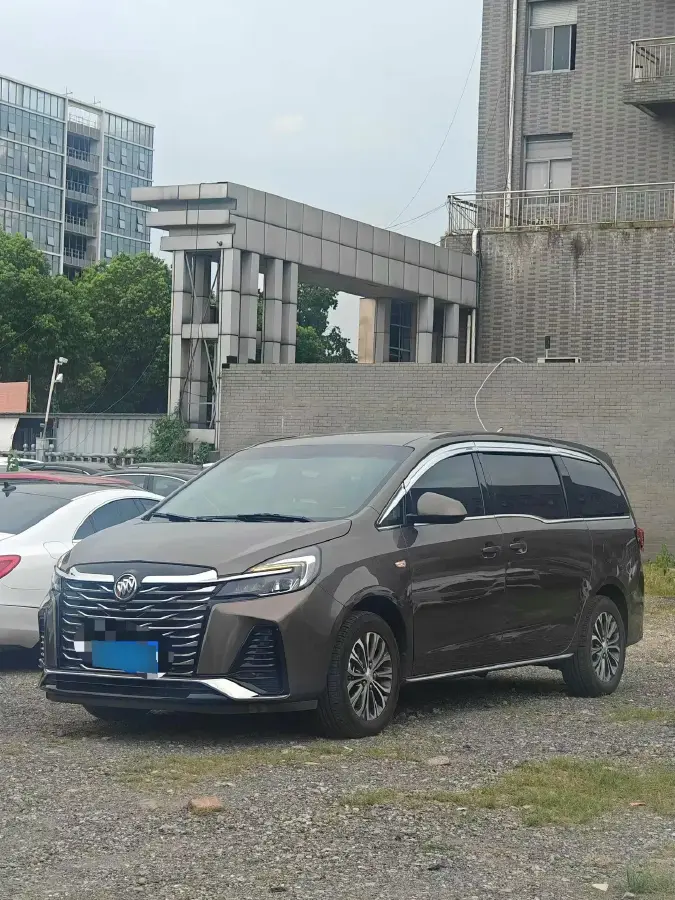 2023 Buick GL8 2.0T 237HP L4 9AT