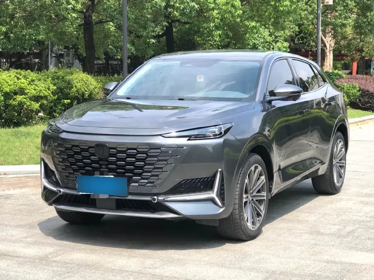 2021 ChangAn UNI-K 2.0T 233HP L4 8AT