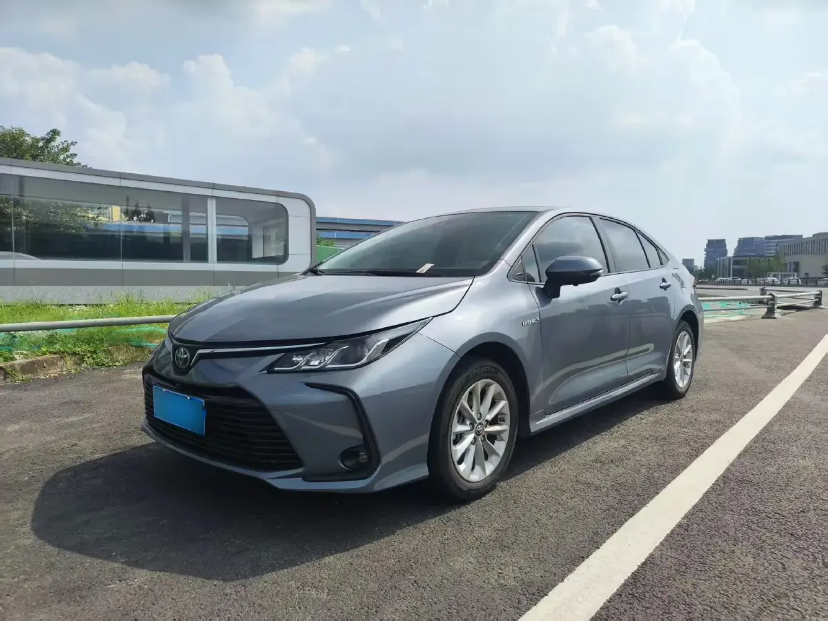 2021 Toyota Corolla 1.8L 98HP L4 E-CVT Hybrid