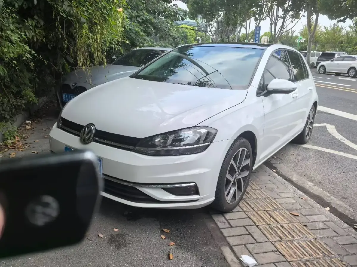 2018 Volkswagen Golf 1.4T 150HP L4 7DCT