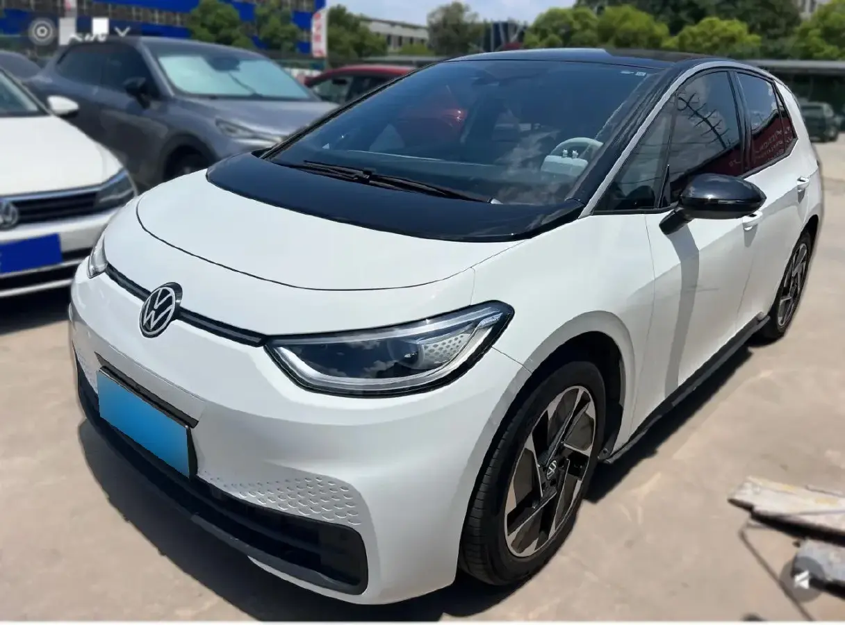2025 Volkswagen ID.3 BEV 52.8KWH